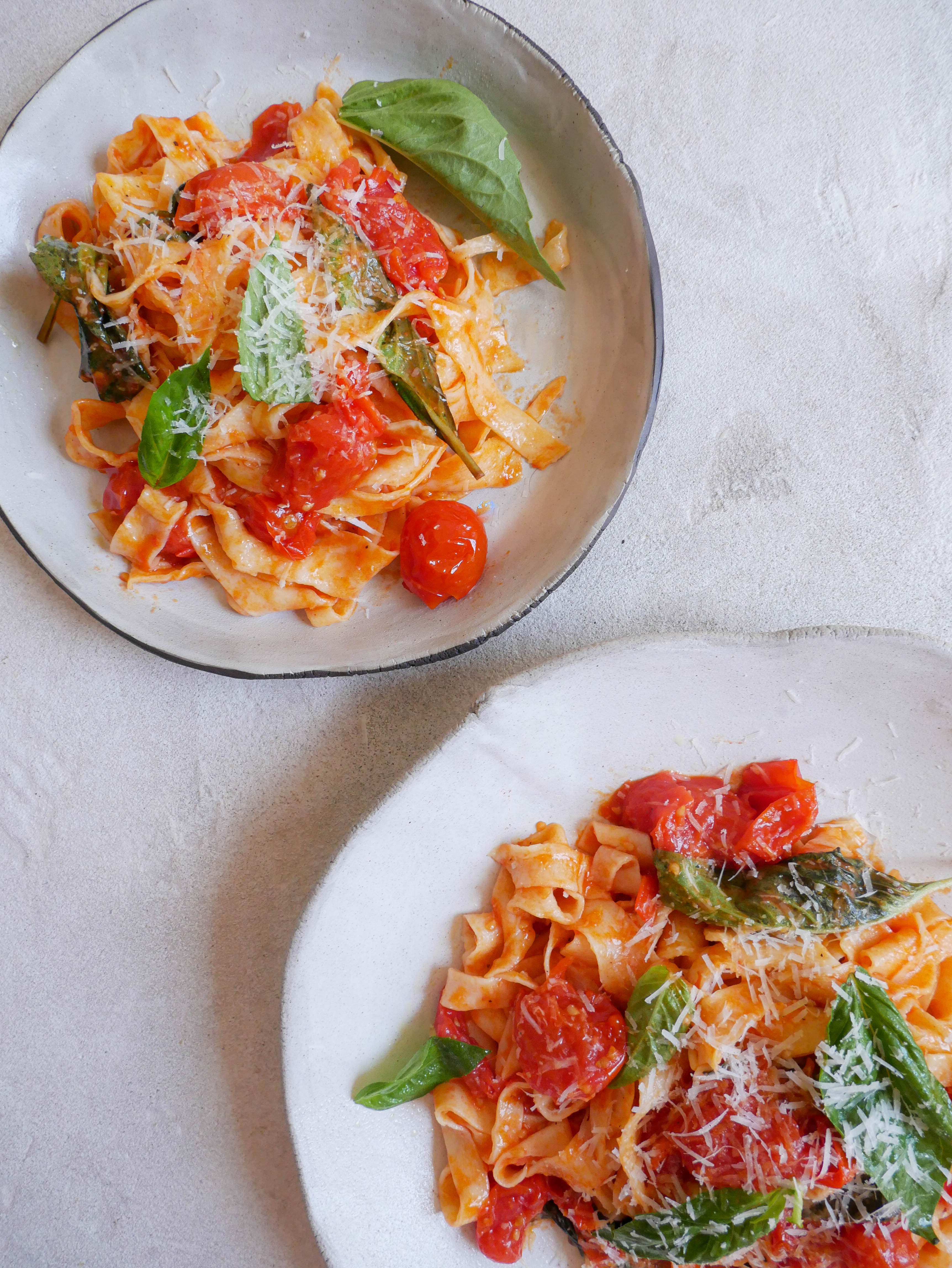 Fresh Tomato & Basil Tagliatelle