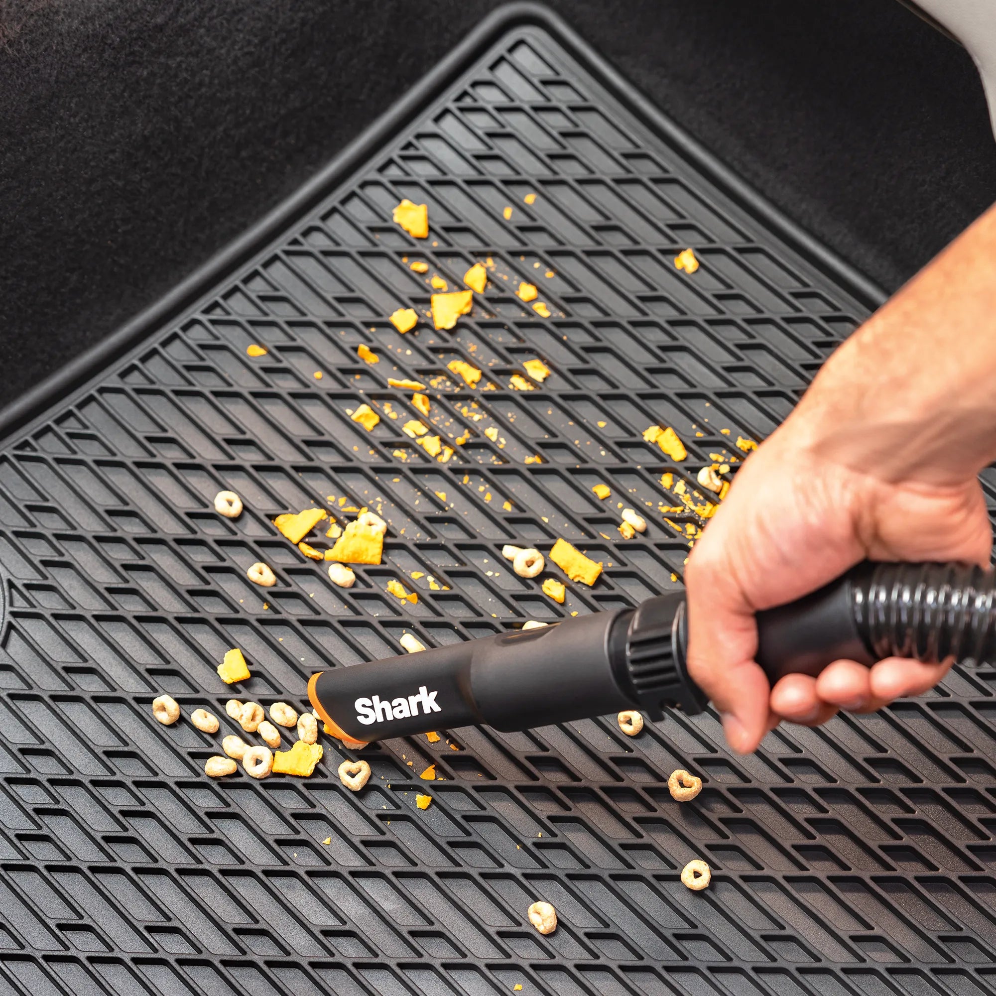 Shark MessMaster Portable Wet/Dry Vacuum